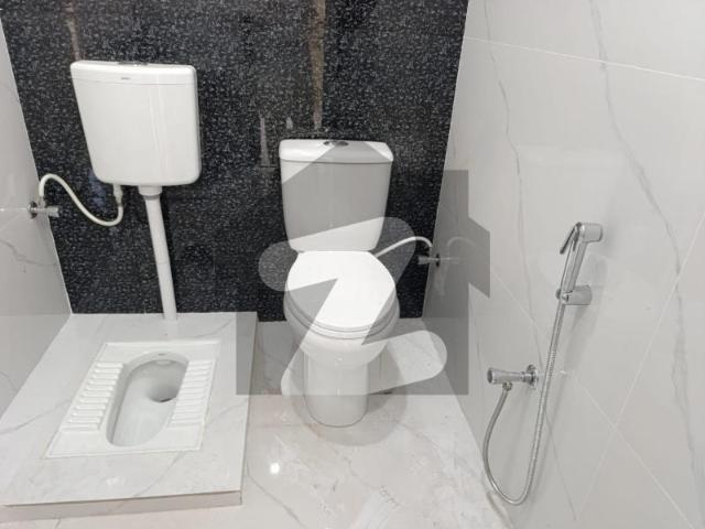 Brand New Beautiful 10 Marla House Available For Rent Wapda City Block A