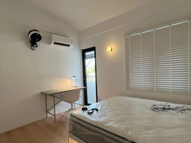 Brand new – best room in town! Exclusive Boutique Room with Window – Move in Ready!