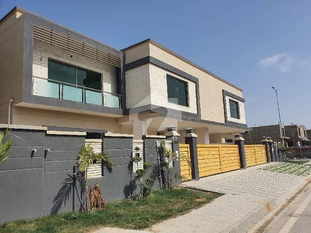 Brand New Big House For Sale 375 Sq Yard Ask 6