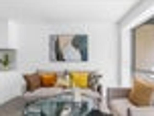 BRAND NEW BRICK + NEAR ST HELIERS!