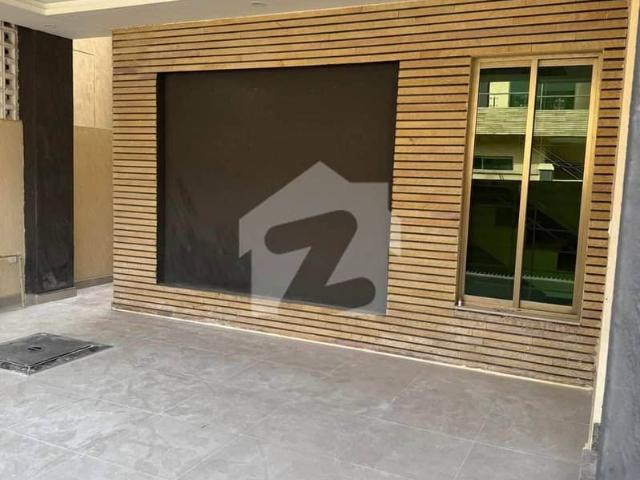 Brand New Brig House For Sale 300sq. Yards Askari 6