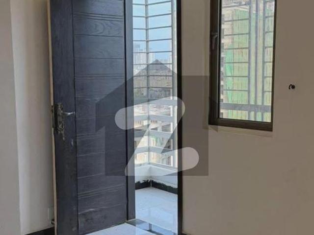 Brand new building Clifton Block 9
