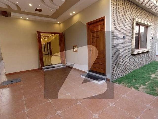 Brand New Bungalow 400 Yard Stylish Living Start Here