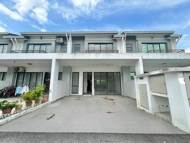 Brand New Gated Guarded and Lowest Price Aster Residence Semenyih