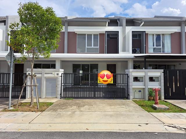 Brand New Garland 2 Kota Emerald Rawang FOR SALE