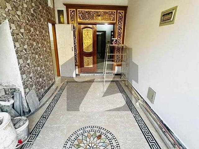 Brand New Ground Portion Available For Rent in G11