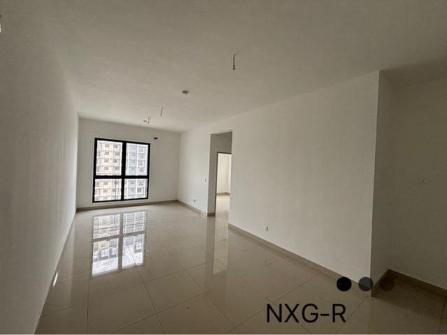 Brand New D Sini Residence Setia alam 926sqft Basic unit for sale