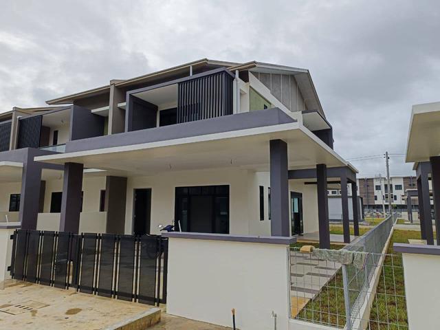 Brand New Double Storey Corner Terrace House at Pines Residence