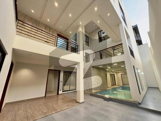 Brand New Designer 6 Bed With Swimming Pool A+ Quality Solid Construction Mansion