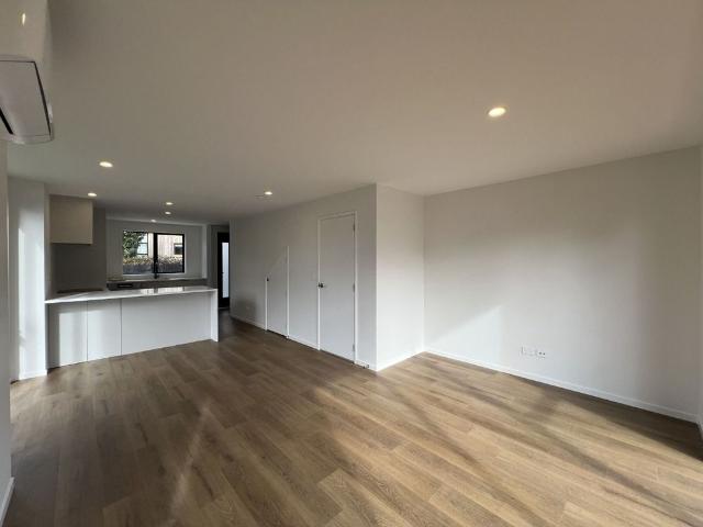 Brand New Designer Townhouses Ã¢€“ 5 Available in the Heart of Te Atatu Peninsula