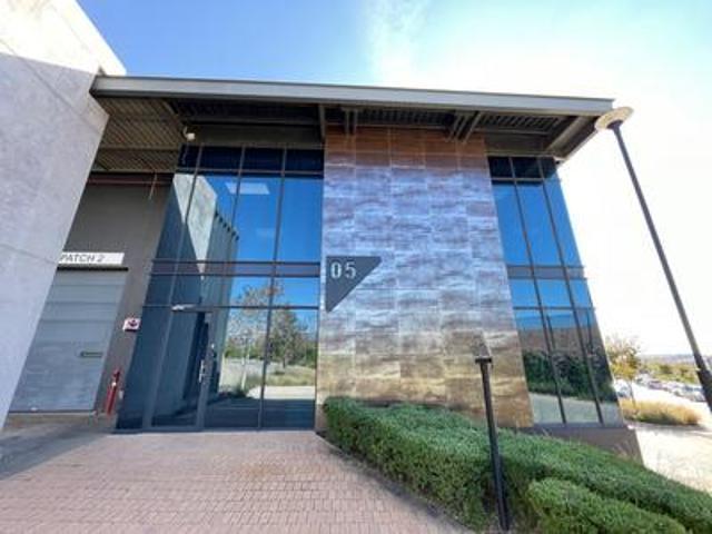 brand new distribution centre / fact.