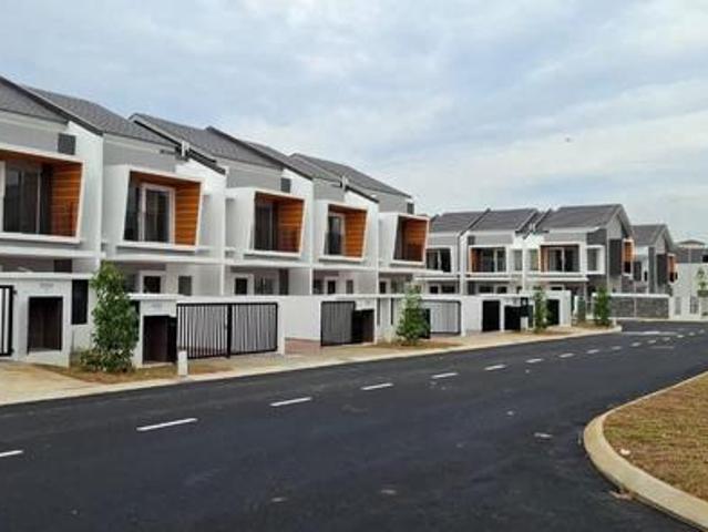 Brand New Dua Ruby Parkhomes 2Sty House near Gamuda Cove for Sales