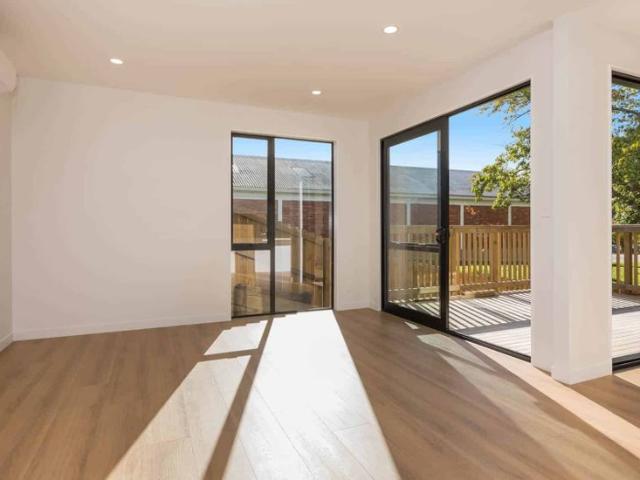 Brand new executive style four bedroom house i.