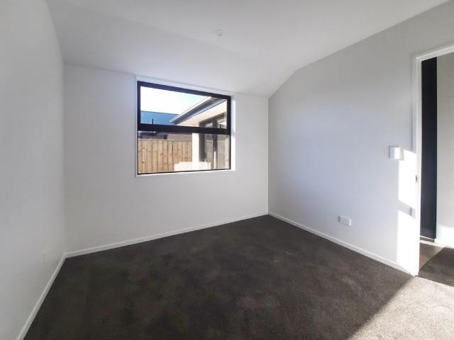 Brand New Four Bedroom Home in Ravenswood