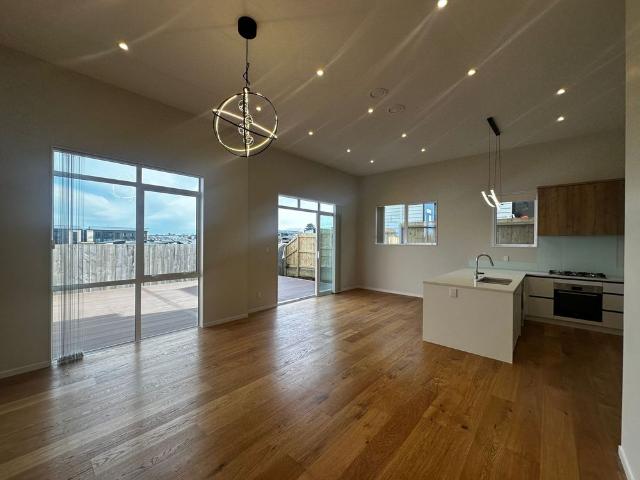 Brand New Family Home in Beachlands&comma  Ready for You&excl