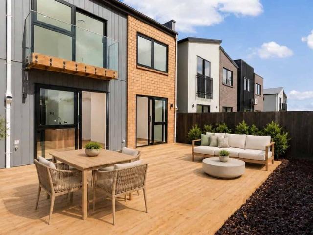 Brand New Family Home in Sought After Hobsonville