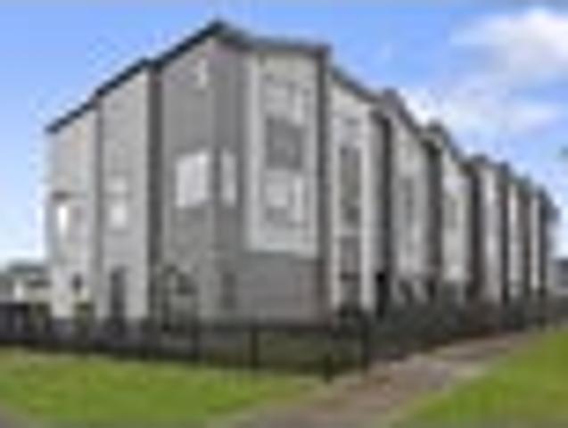 Brand New Family Living with 3 Ensuite Bedrooms