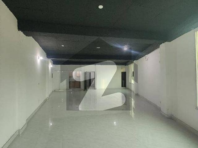 Brand new first floor office m/f washroom for rent