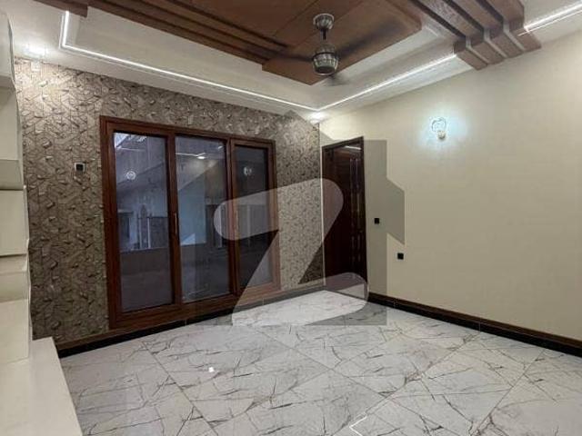 Brand new first floor three bedrooms d/l fb area block 12 available for rent