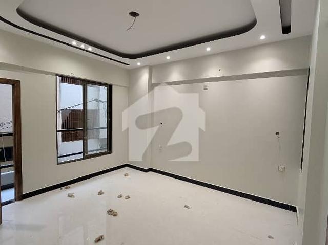 Brand New Flat Available For Sale 3 Bed Dd Full FLoor Flat Floor Availability 1st 2nd 4th With Roof Or With Out Roof Also Lift Available Gulistan E Johar Block 14