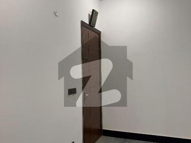 Brand new flat available on rent with car parking/lift/security guard karachi administration employees block 5