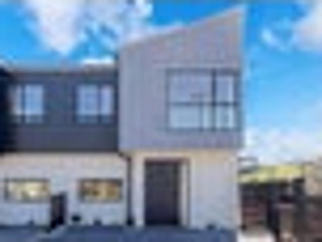 Brand new, Freehold, Duplex