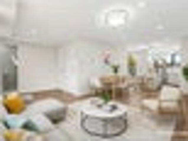 BRAND NEW FREEHOLD LIVING – MOTIVATED VENDORS!