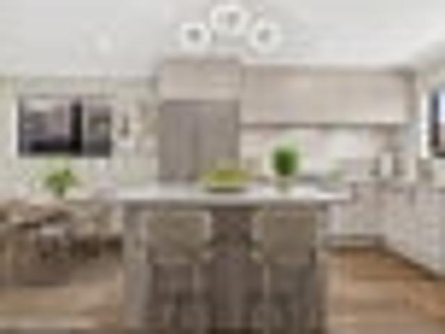 BRAND NEW FREEHOLD LIVING – MOTIVATED VENDORS!