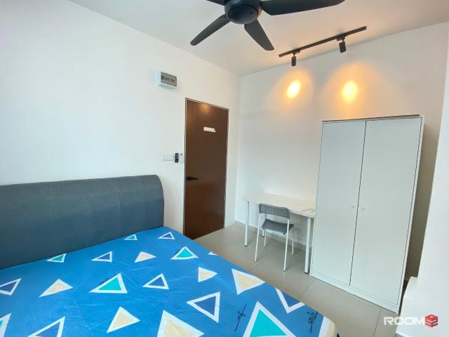 Brand new fully furnished middle room in Taman Wawasan 1, Puchong