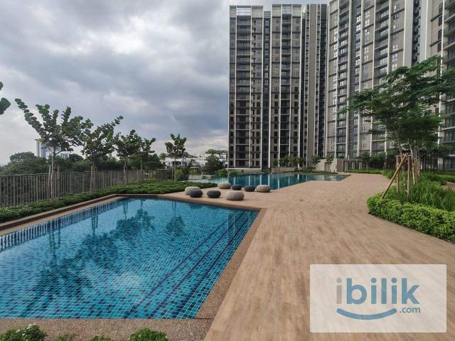 Brand New _Fully Furnished Middle Room with Balcony for Rent| Mutiara Hilltop, Puchong