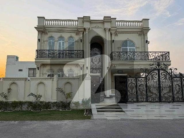 Brand New Kanal Luxury House in Sector M, DHA Multan A+ Construction
