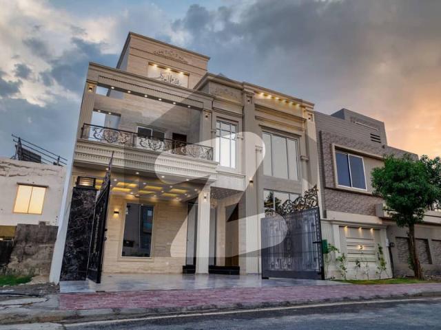 Brand new house 10 marla available for sale in bahria orchard lahore
