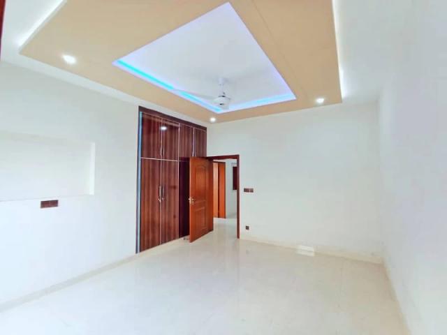 Brand new house 5 bed BrandnewSale on investor rate Rawalpindi Bahria town ID 79217