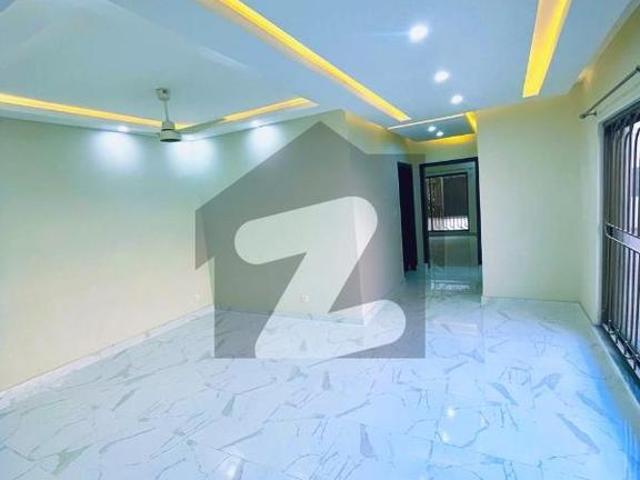 BRAND NEW HOUSE 5 BEDROOM NEAT And Clean Well maintain Available For Rent in Askari 10 Sector S. Askari 10