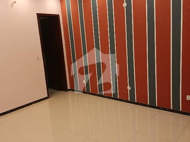 Brand new house 5 marla for sale till floor wood work beautiful house top location near defense road near ring road lack city society lahore good investment time