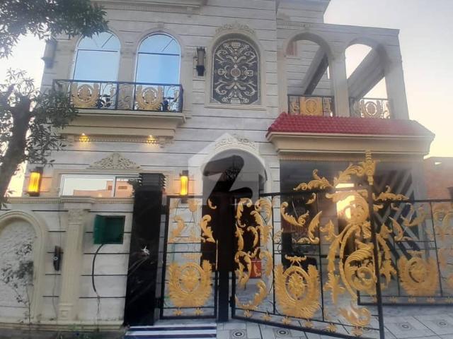 Brand new house 8 marla available for sale in bahria orchard lahore