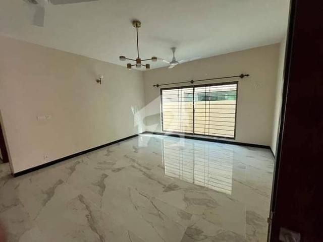 Brand new house available for rent