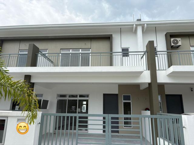 Brand New House BANDAR MAHKOTA BANTING