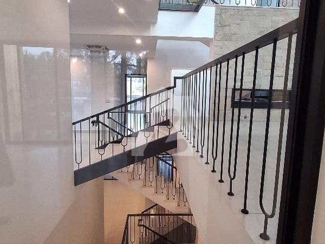 Brand new house for sale in f 6 islamabad