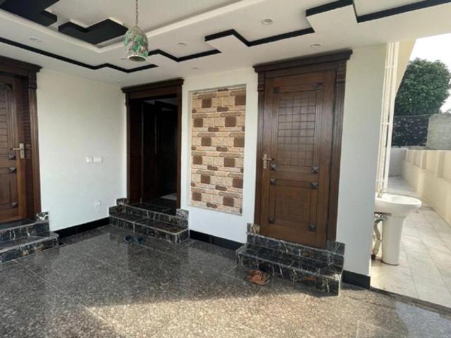 Brand new house for sale in usman block, bahria town ph 8 rwp. Rawalpindi Bahria Town Rawalpindi ID 75817