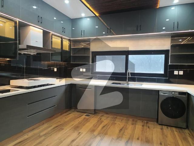 Brand new house in f 10