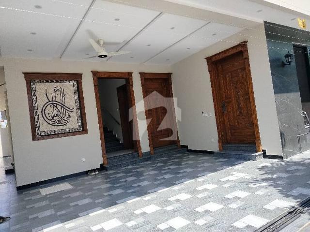 Brand New House Ideal Location Near To Park Masque, Market