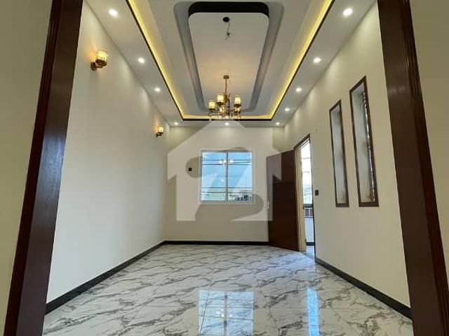 Brand new house saadi garden blk/5