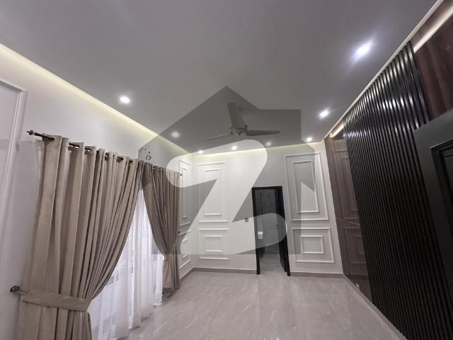 Brand New House Size 1 Kanal Sun Face F 10/1