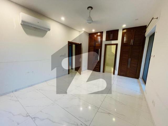 Brand New House Tiles Floor 7beds With Basement Nice Garden Ideal For Foreigners F 7
