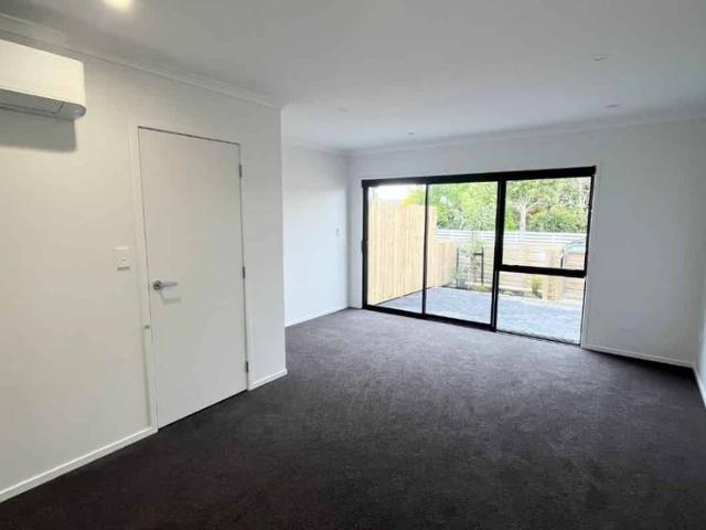 Brand New Home in a Quiet Chartwell Street