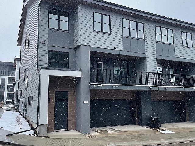 Brand New Home In Sw