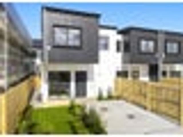 Brand New Homes by the Waterfront