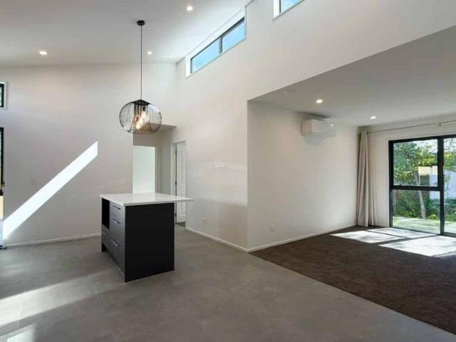 Brand New in Papanui