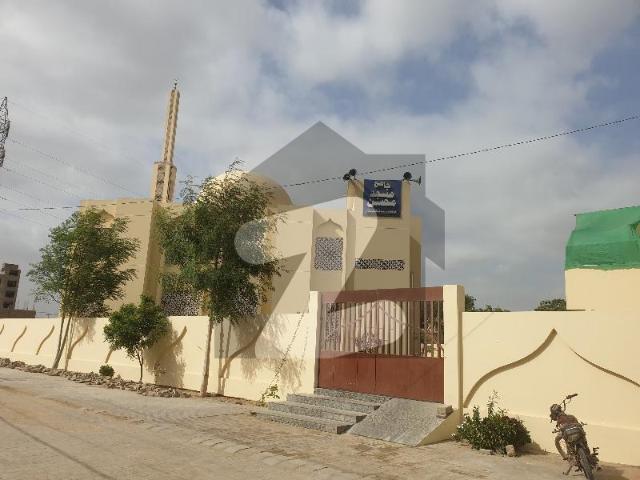 Brand New House Corner For Rent Ground + 1 Scheme 33 Sector 32